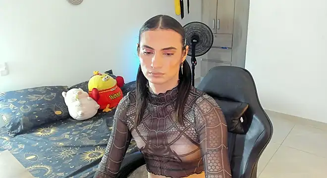  shantallskinny  online show from May 17, 3:50 am