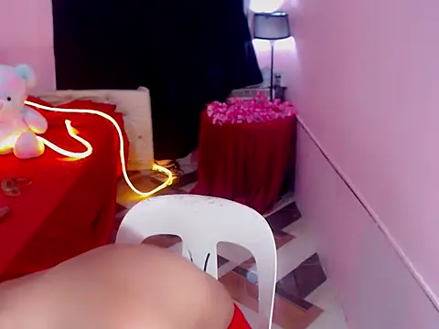 KlaiAllison online show from May 20, 11:49 am