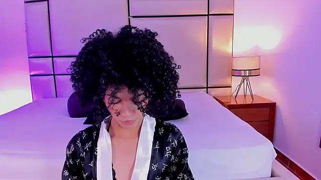 Anahia sexygirl online show from May 28, 3:37 am