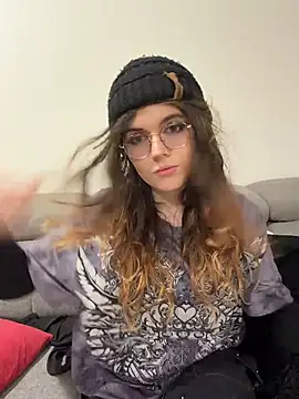 cutypiefull online show from May 15, 2:09 am