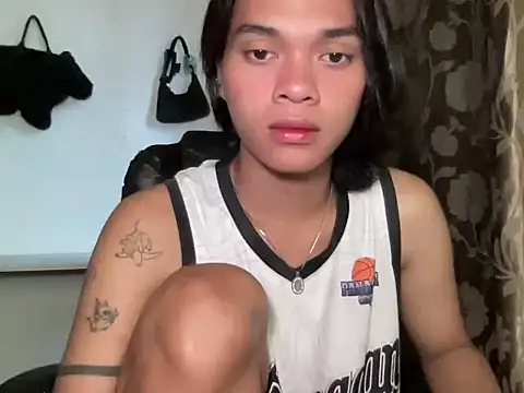 Justine0419 online show from July 12, 9:35 am