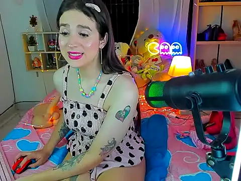 Cristina Garcia online show from July 13, 12:46 am