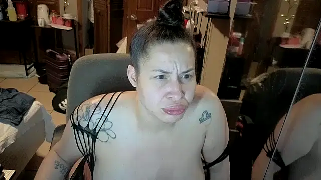 imisamoore69 online show from June 20, 9:01 am