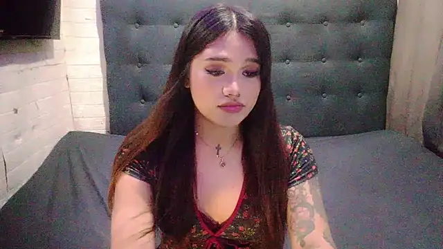 FoxxyJesa online show from June 7, 3:20 pm