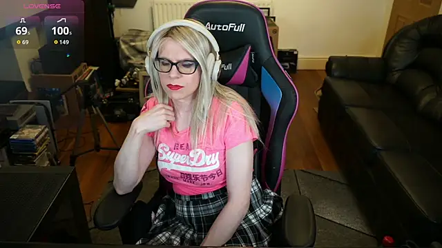 KelseyCobalt online show from June 6, 9:11 pm