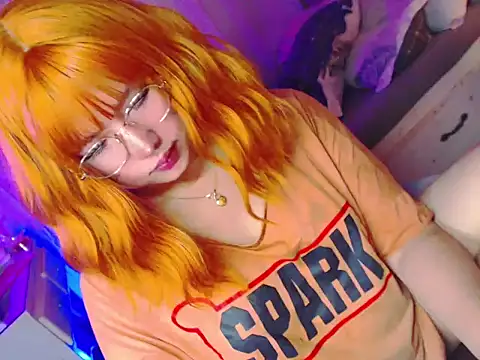 HOTnWILDalice online show from May 16, 10:36 am