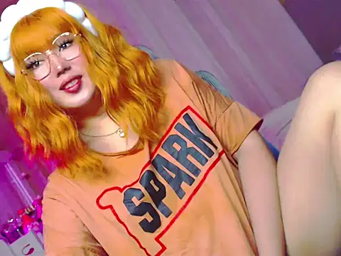HOTnWILDalice online show from May 29, 2:21 am