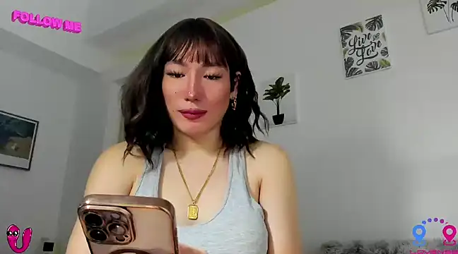 Snapshot of hottycrishina chatting on March 3, 2:44 am hottycrishina online show from March 3, 2:44 am