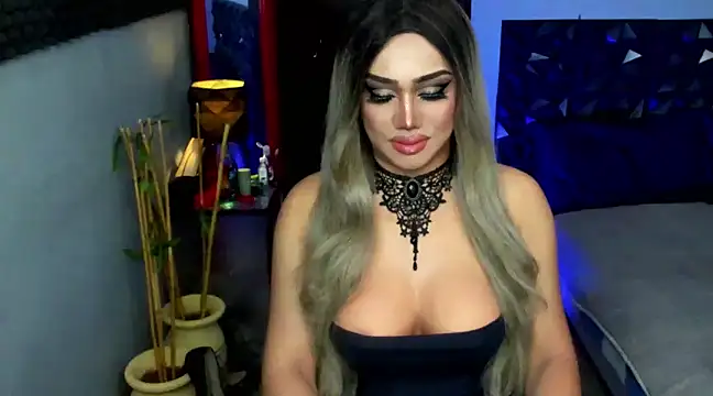 Snapshot of fancySHAINExxx chatting on January 3, 8:32 pm fancySHAINExxx online show from January 3, 8:32 pm