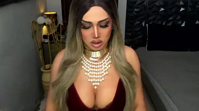 Snapshot of fancySHAINExxx chatting on February 12, 7:56 pm fancySHAINExxx online show from February 12, 7:56 pm