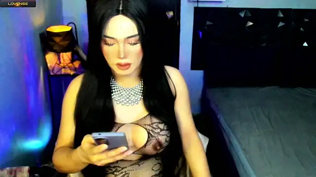 Snapshot of fancySHAINExxx chatting on October 29, 10:08 pm fancySHAINExxx online show from October 29, 10:08 pm