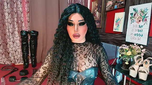 trixxielicious online show from May 7, 4:30 am