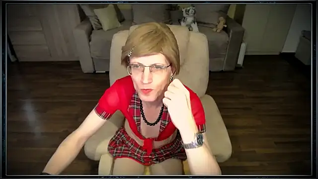 clementine online show from October 18, 9:46 am