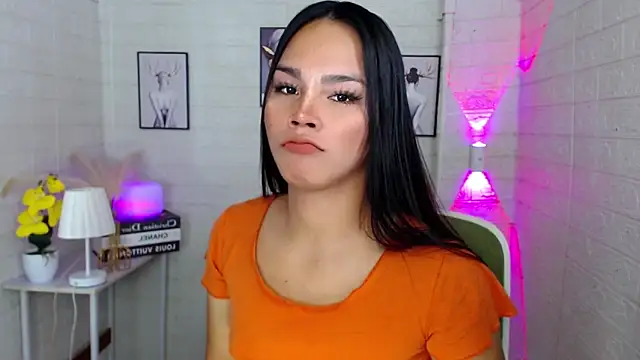 urnaughtydolly69 online show from September 10, 8:08 pm