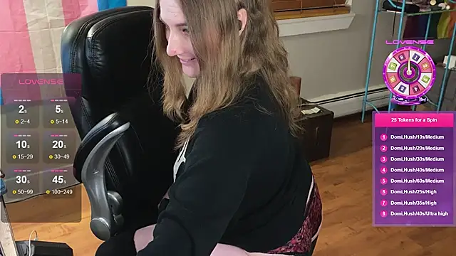 luluvaladon online show from November 22, 5:20 am