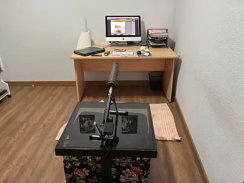 pinkgirls18 online show from September 21, 8:20 am