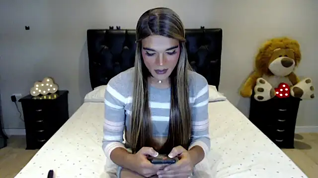 Morgan rox23 online show from November 17, 12:10 am