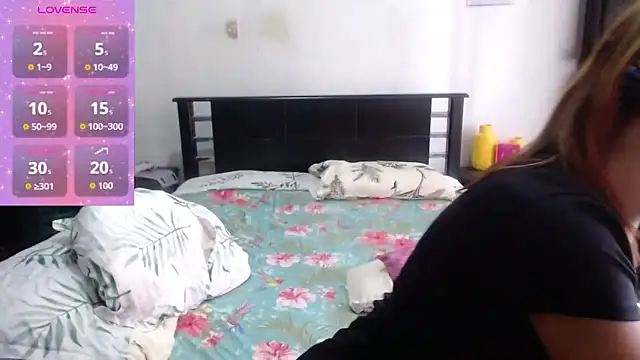 sensual nataliee online show from February 13, 6:04 pm