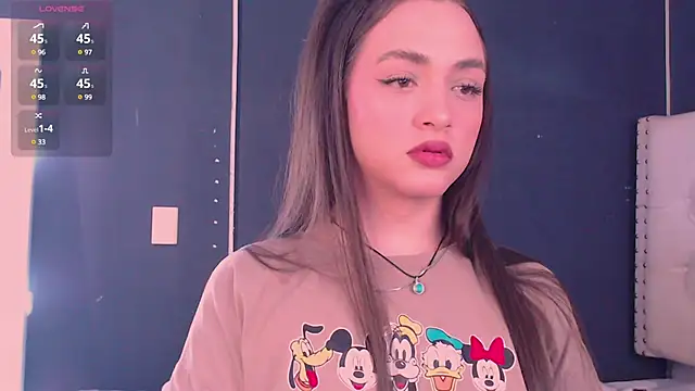 valen thompson online show from December 12, 9:37 pm