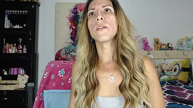 aleera starxx982 online show from May 22, 5:03 am