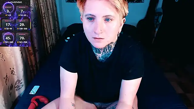 Marieblueeyes online show from November 6, 2:22 am