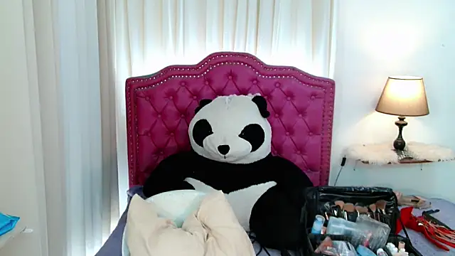 DreamLADYBOY online show from May 8, 3:03 am