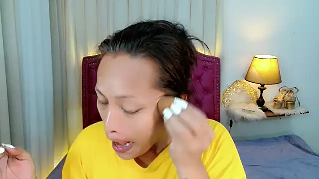 DreamLADYBOY online show from May 30, 3:05 am