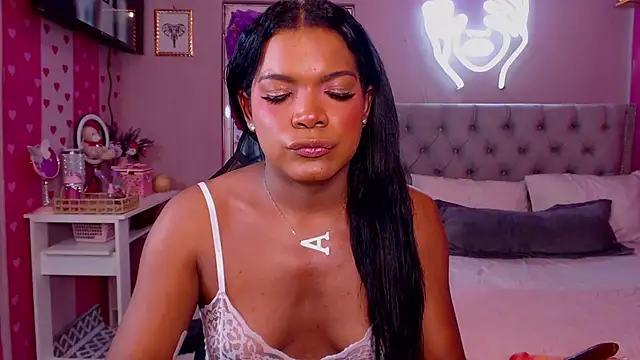 alexa rodriicum online show from May 15, 6:05 pm