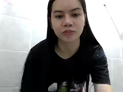 Hebefemme online show from February 8, 11:38 am