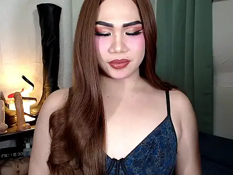 elise bloom69 online show from May 23, 5:09 pm