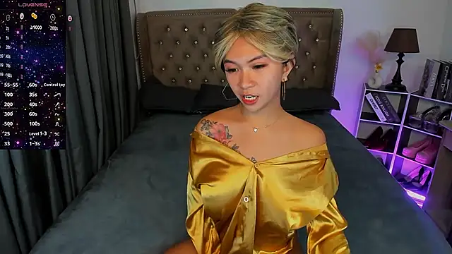 Lady Riley online show from May 24, 2:52 am