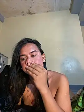 sweetyula online show from May 3, 2:49 am
