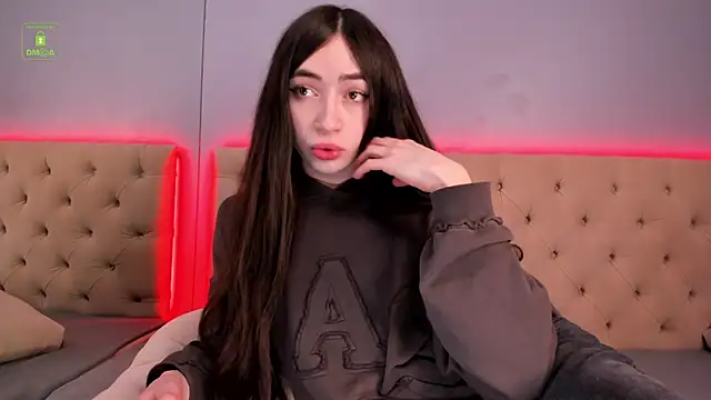 NickieRainer online show from February 1, 2:34 pm