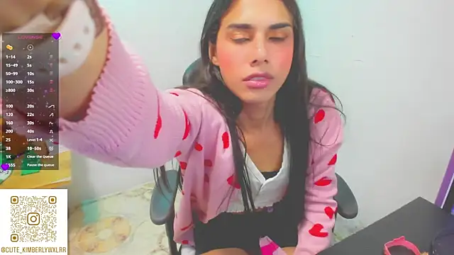 Kim Wexler online show from December 5, 6:03 pm