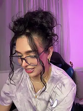 Samantha Bernardo online show from May 26, 3:14 am