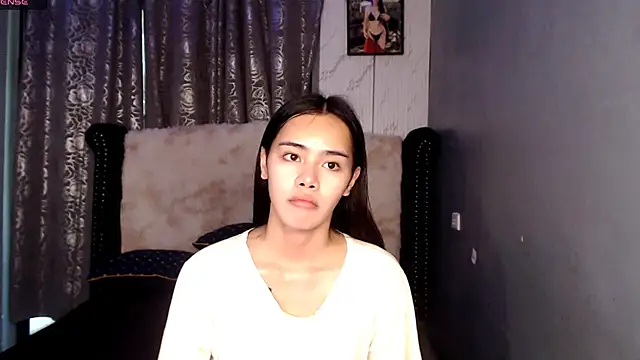 shecutie69 online show from February 6, 11:43 pm