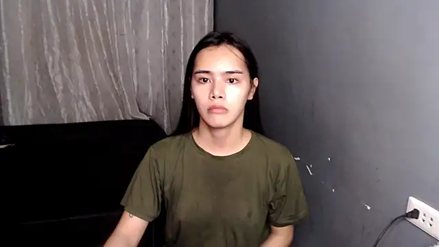 shecutie69 online show from May 19, 3:24 am