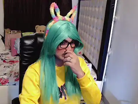 Goddess Sarah online show from March 8, 11:59 am