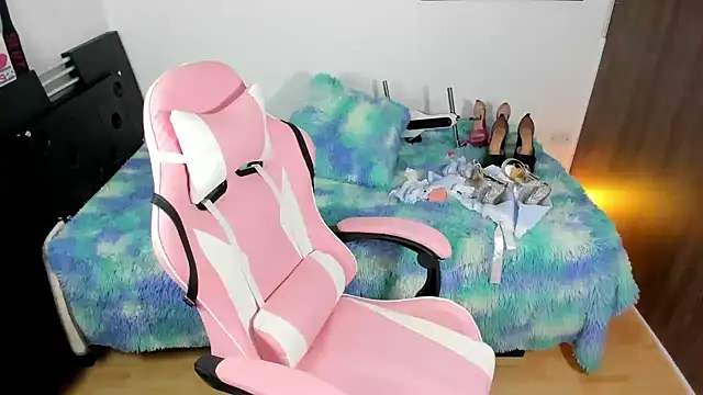 queenramoona-hot online show from October 30, 3:05 am