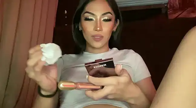 Bella Gordon online show from January 8, 1:41 pm