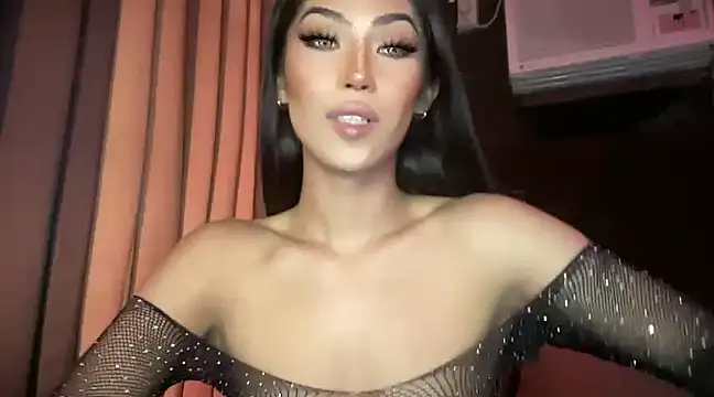 Bella Gordon online show from January 21, 2:11 pm