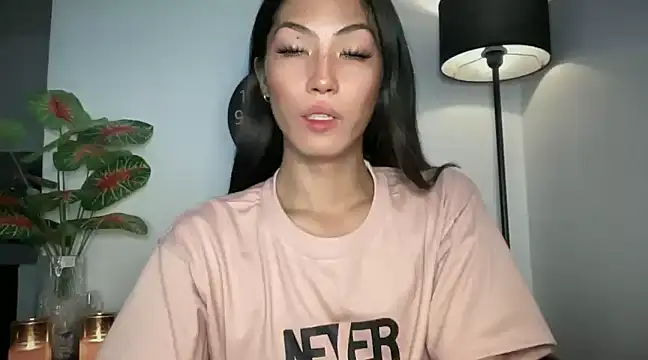 Bella Gordon online show from February 8, 12:17 am