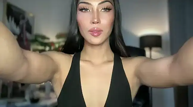 Bella Gordon online show from March 14, 11:05 pm