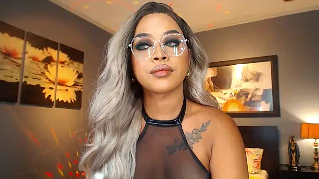 MarryQueen22 online show from May 26, 3:36 am