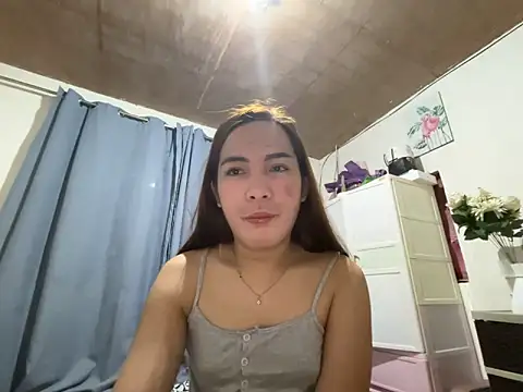 Msyensmith online show from May 17, 11:32 am