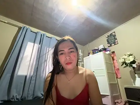 Msyensmith online show from May 27, 5:04 am
