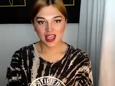 hotstellacumxxx online show from December 4, 4:48 am