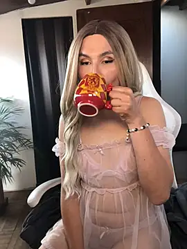 Aly scarf online show from February 7, 9:58 pm