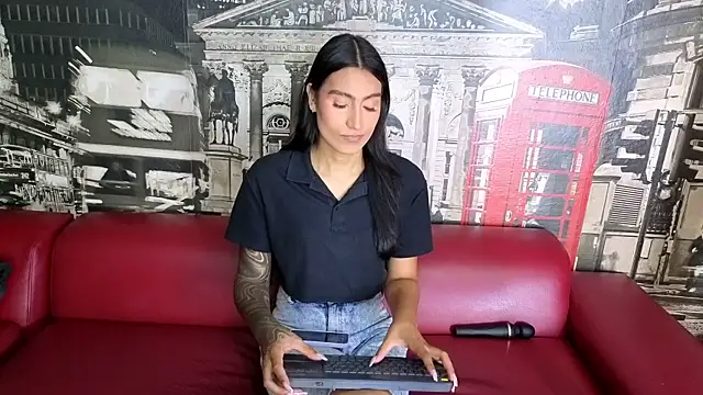 Taly Fox online show from May 13, 2:48 pm