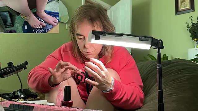 Linzy 19 online show from February 19, 6:26 pm